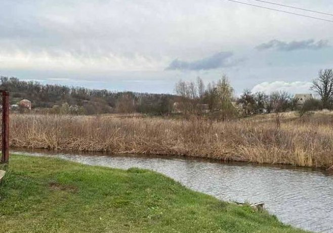 Дача для рибалки та відпочинку! Берег річки.