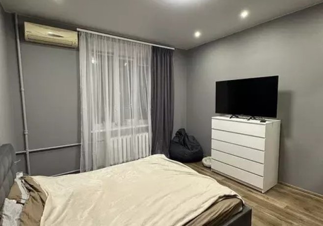 2 - комн. 55 кв. м Центр пл. Успенская р-н Менора